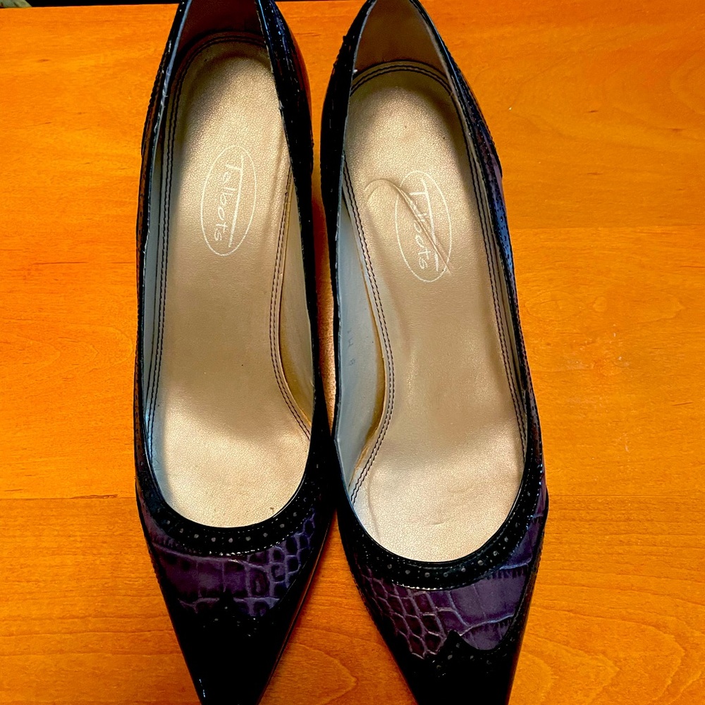Talbots leather, black heels.